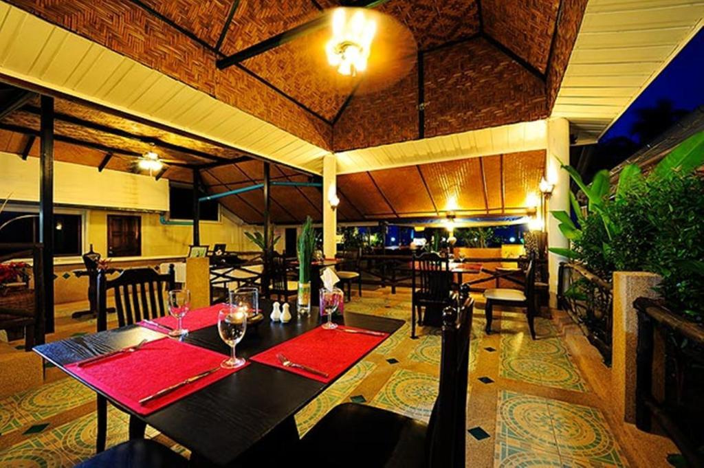 Thai Kamala Beach Front Phuket Zewnętrze zdjęcie