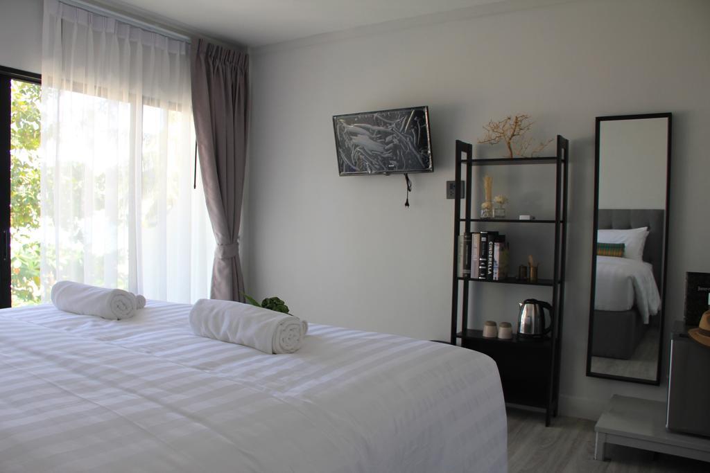 Thai Kamala Beach Front Phuket Zewnętrze zdjęcie